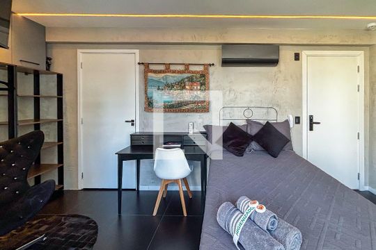 Kitnet/Studio à venda com 1 quarto, 25m² em Pinheiros, São Paulo