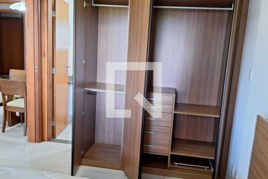 Quarto de apartamento para alugar com 1 quarto, 51m² em Caminho das Árvores, Salvador