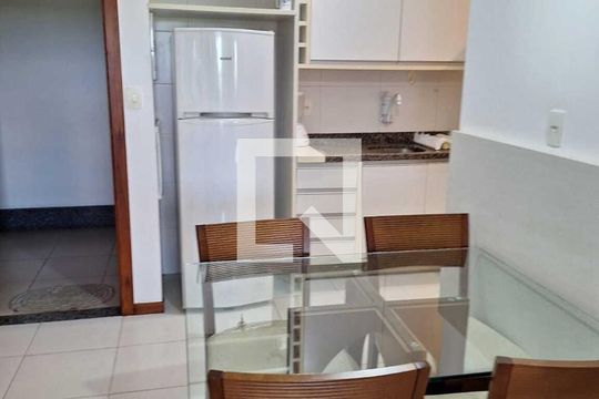 Sala de apartamento para alugar com 1 quarto, 51m² em Caminho das Árvores, Salvador