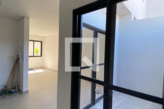 Sala - Cozinha de casa de condomínio à venda com 2 quartos, 70m² em Jardim das Flores, Osasco