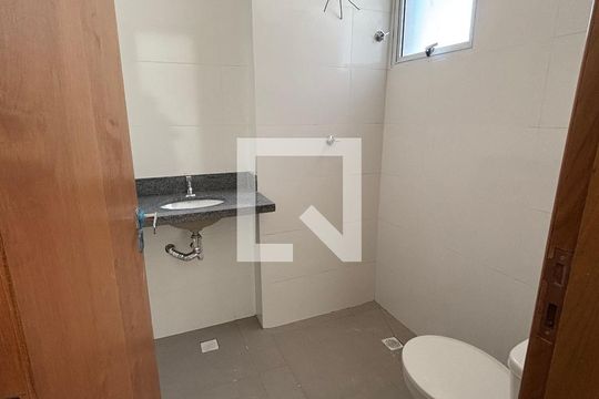 Banheiro de apartamento para alugar com 1 quarto, 38m² em Vila Monte Alegre, São Paulo