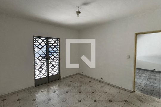 Quarto 1 de casa para alugar com 3 quartos, 260m² em Vila Alto de Santo Andre, Santo André