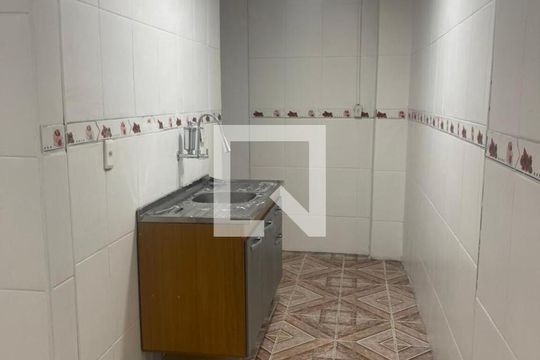 Casa para alugar com 2 quartos, 150m² em Bangu, Rio de Janeiro