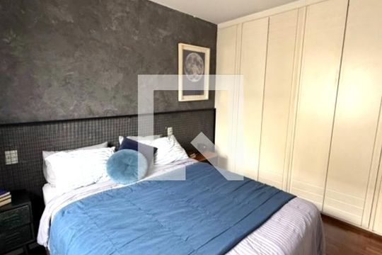 Quarto de casa à venda com 2 quartos, 155m² em Campo Belo, São Paulo