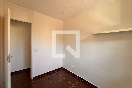 Quarto 2 de apartamento para alugar com 2 quartos, 55m² em Vargem Pequena, Rio de Janeiro