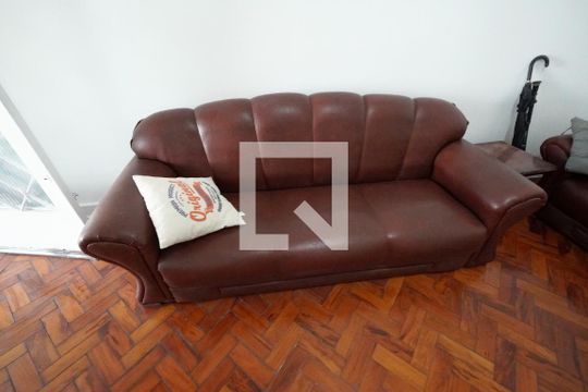 Sala de casa para alugar com 2 quartos, 120m² em Cambuci, São Paulo
