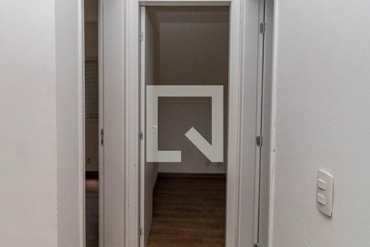 Corredor - Quarto de apartamento para alugar com 2 quartos, 91m² em Furnas, São Paulo