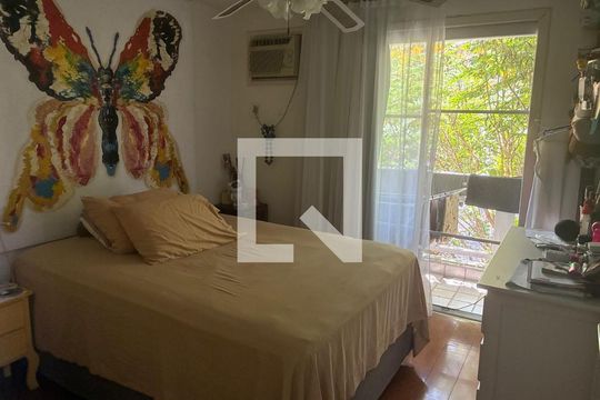 Casa de Condomínio à venda com 4 quartos, 175m² em Ingá, Niterói