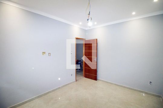 Quarto 1 de casa à venda com 2 quartos, 191m² em Vaz Lobo, Rio de Janeiro
