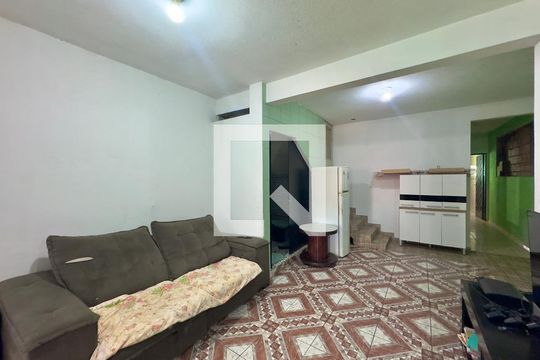 Sala de casa para alugar com 3 quartos, 300m² em Jardim Ponte Alta I, Guarulhos