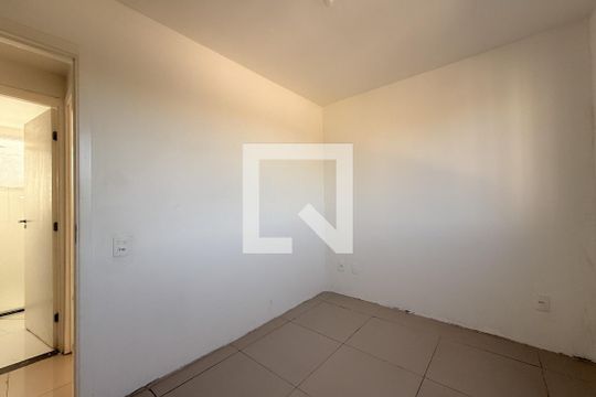 Quarto de apartamento para alugar com 2 quartos, 46m² em Jardim Itu-sabará, Porto Alegre