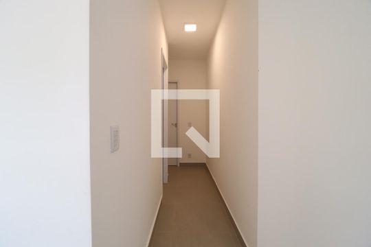 Corredor de apartamento para alugar com 2 quartos, 67m² em Granja Marileusa, Uberlândia