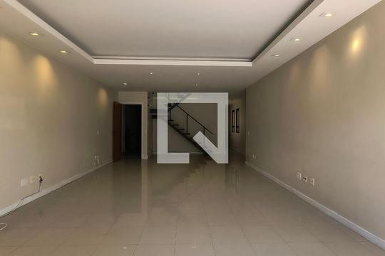 Sala de apartamento para alugar com 3 quartos, 385m² em Recreio dos Bandeirantes, Rio de Janeiro
