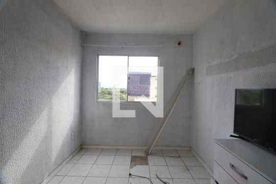 Quarto 2 de apartamento à venda com 2 quartos, 43m² em Guajuviras, Canoas