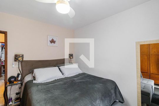 Quarto 2 de casa à venda com 2 quartos, 190m² em Vila Minerva, São Paulo