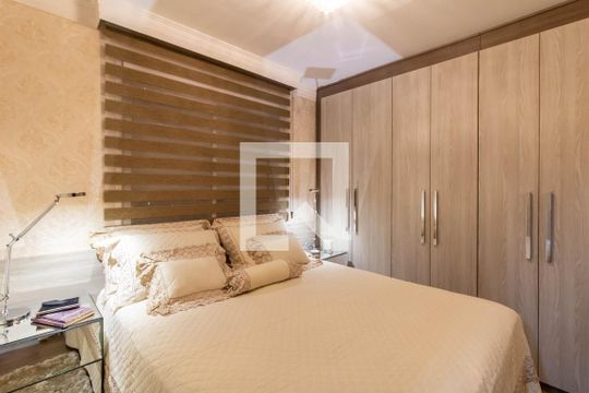 Suíte de apartamento para alugar com 3 quartos, 235m² em Vila Galvão, Guarulhos