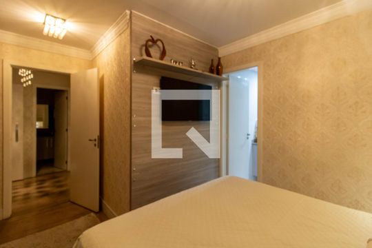Suíte de apartamento para alugar com 3 quartos, 235m² em Vila Galvão, Guarulhos