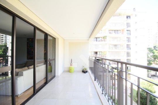 Varanda da Sala de apartamento à venda com 3 quartos, 194m² em Real Parque, São Paulo