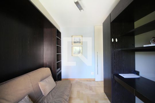 Sala TV de apartamento à venda com 3 quartos, 194m² em Real Parque, São Paulo