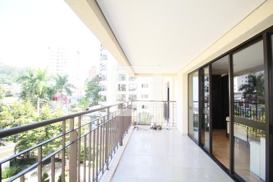 Varanda da Sala de apartamento à venda com 3 quartos, 194m² em Real Parque, São Paulo