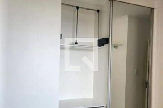 Quarto de apartamento para alugar com 3 quartos, 84m² em Jardim Zaira, Guarulhos