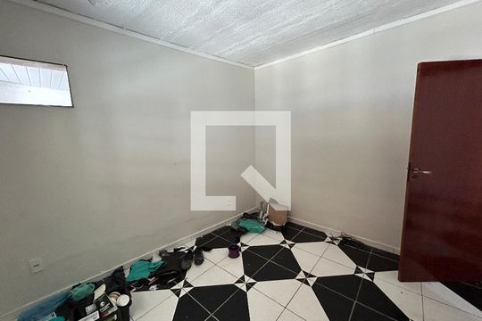 Quarto 1 de casa à venda com 3 quartos, 150m² em Vila Valqueire, Rio de Janeiro