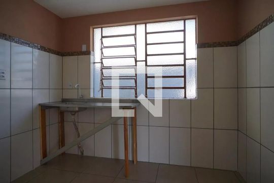 Cozinha de casa à venda com 3 quartos, 82m² em Passo das Pedras, Porto Alegre