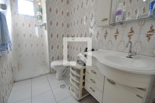 Banheiro de apartamento à venda com 2 quartos, 48m² em Vila Gustavo, São Paulo