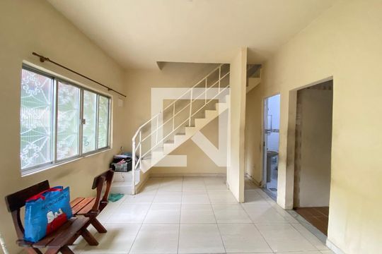 Casa para alugar com 2 quartos, 150m² em Água Santa, Rio de Janeiro