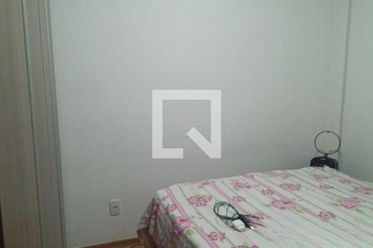 Quarto de apartamento à venda com 2 quartos, 48m² em Tres Barras, Contagem