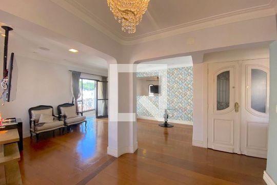 Sala de apartamento para alugar com 4 quartos, 126m² em Vila Regina, Osasco