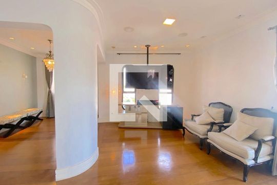Sala de apartamento para alugar com 4 quartos, 126m² em Vila Regina, Osasco