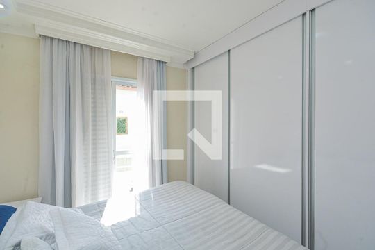 Quarto 1 de casa de condomínio à venda com 2 quartos, 65m² em Vila Campo Grande, São Paulo