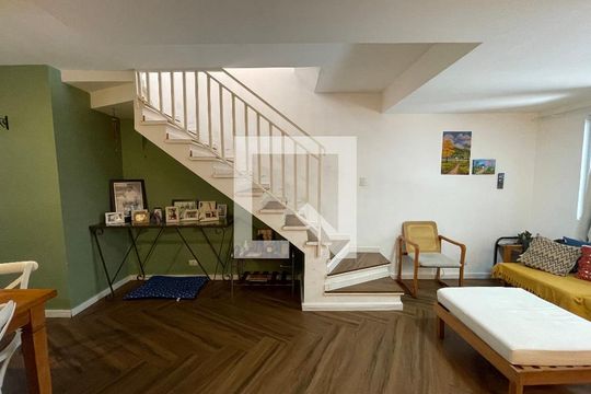 Sala de casa para alugar com 3 quartos, 140m² em Jardim Maria Luiza, São Paulo