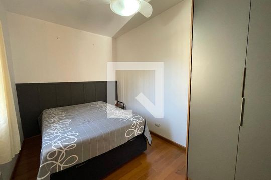 Quarto 1 de casa para alugar com 3 quartos, 140m² em Jardim Maria Luiza, São Paulo