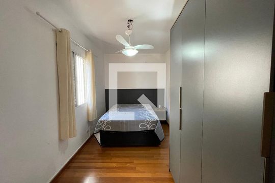 Quarto 1 de casa para alugar com 3 quartos, 140m² em Jardim Maria Luiza, São Paulo