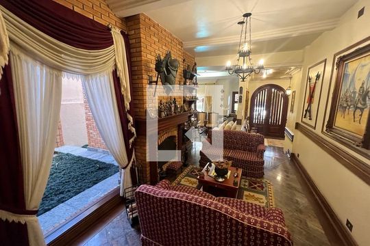 Sala de casa à venda com 4 quartos, 416m² em Residencial Quatro (Alphaville), Santana de Parnaíba