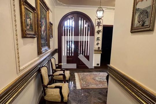 Sala de casa à venda com 4 quartos, 416m² em Residencial Quatro (Alphaville), Santana de Parnaíba