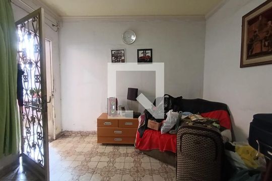 Casa para alugar com 3 quartos, 200m² em Caonze, Nova Iguaçu