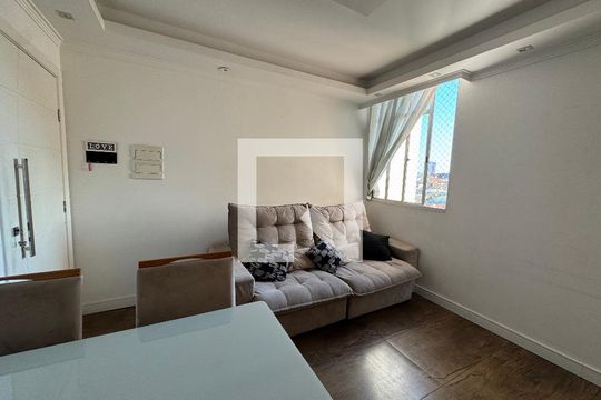 Sala de apartamento à venda com 2 quartos, 55m² em Jardim Roberto, Osasco