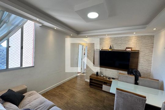 Sala de apartamento à venda com 2 quartos, 55m² em Jardim Roberto, Osasco