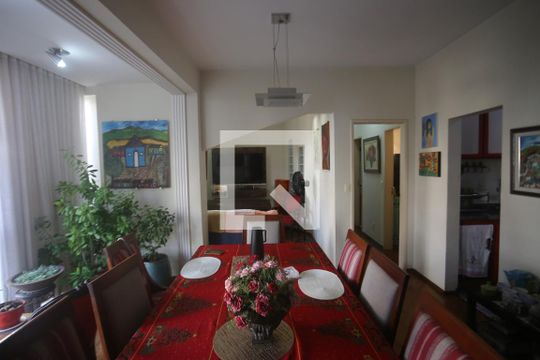 Apartamento para alugar com 3 quartos, 100m² em Grajaú, Belo Horizonte