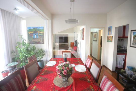Apartamento para alugar com 3 quartos, 100m² em Grajaú, Belo Horizonte