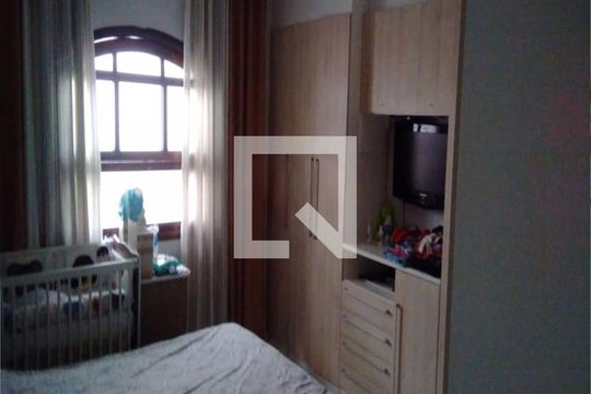 Casa à venda com 4 quartos, 300m² em Cidade Líder, São Paulo