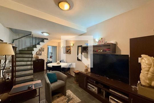 Sala de casa à venda com 2 quartos, 80m² em Santo Amaro, São Paulo
