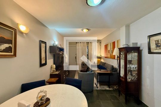 Sala de casa à venda com 2 quartos, 80m² em Santo Amaro, São Paulo