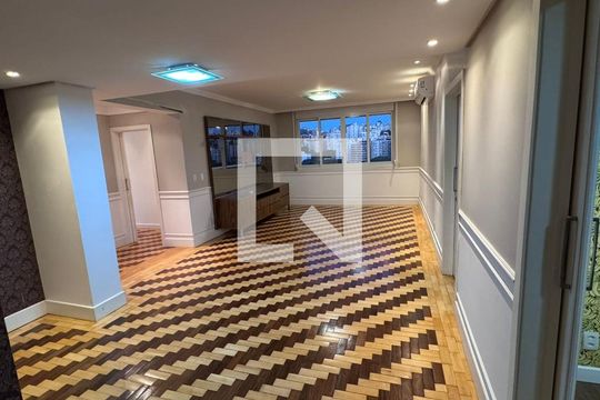 Sala de apartamento para alugar com 4 quartos, 154m² em Moinhos de Vento, Porto Alegre