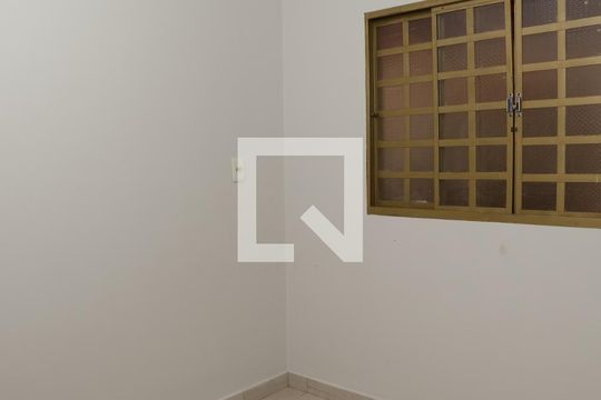 Quarto 1 de casa para alugar com 3 quartos, 300m² em Residencial Mansoes Paraiso, Goiânia