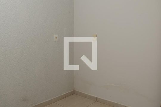 Suite de casa para alugar com 3 quartos, 300m² em Residencial Mansoes Paraiso, Goiânia