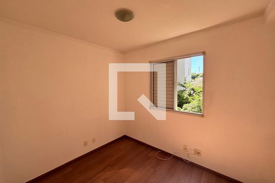Quarto 1 de apartamento à venda com 2 quartos, 43m² em Vila Talarico, São Paulo